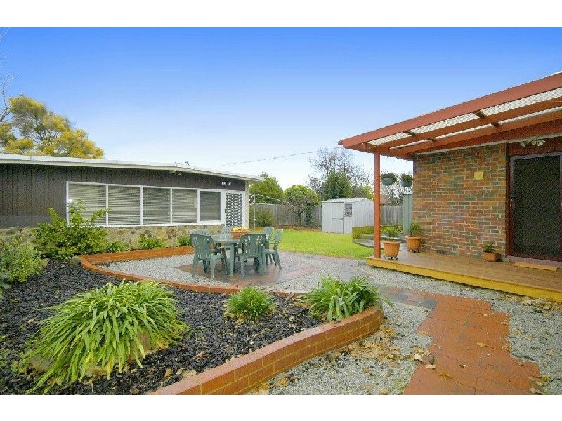 8 Dowling Street, Springvale VIC 3171