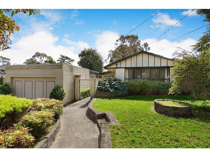 5 Mackintosh Road, Wheelers Hill VIC 3150