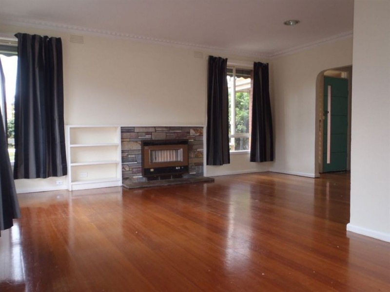 4 Crocus Crescent, Glen Waverley VIC 3150