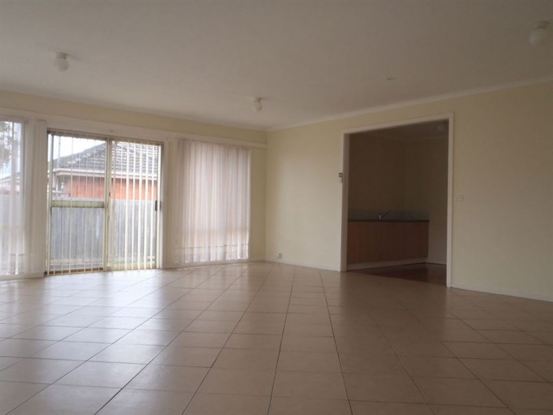 4 Crocus Crescent, Glen Waverley VIC 3150