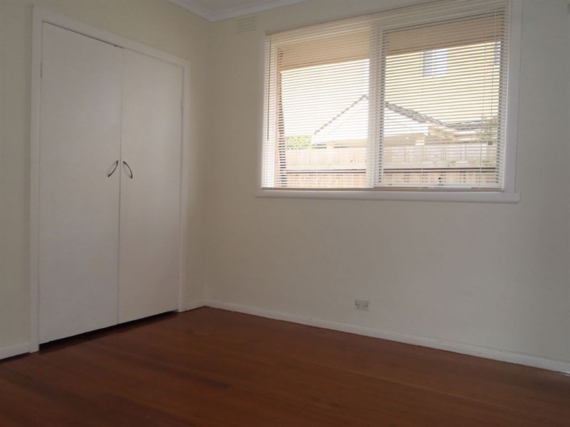 4 Crocus Crescent, Glen Waverley VIC 3150