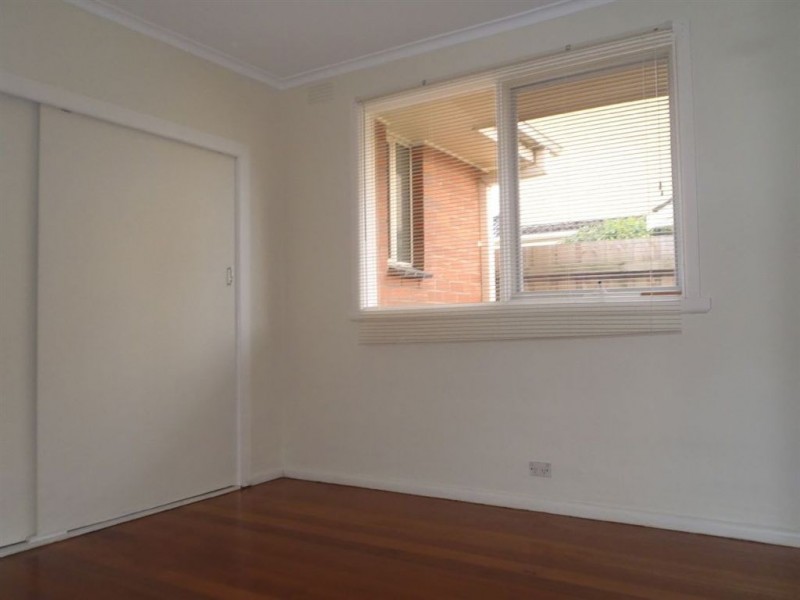 4 Crocus Crescent, Glen Waverley VIC 3150