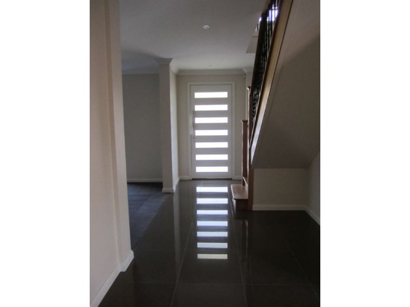 1/11 Charlton Street, Mount Waverley VIC 3149