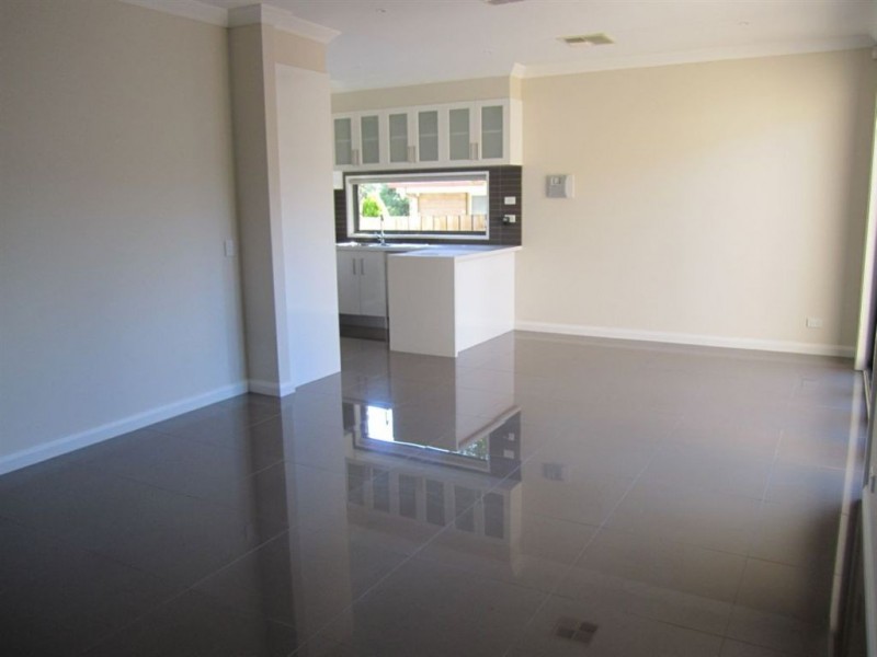 1/11 Charlton Street, Mount Waverley VIC 3149