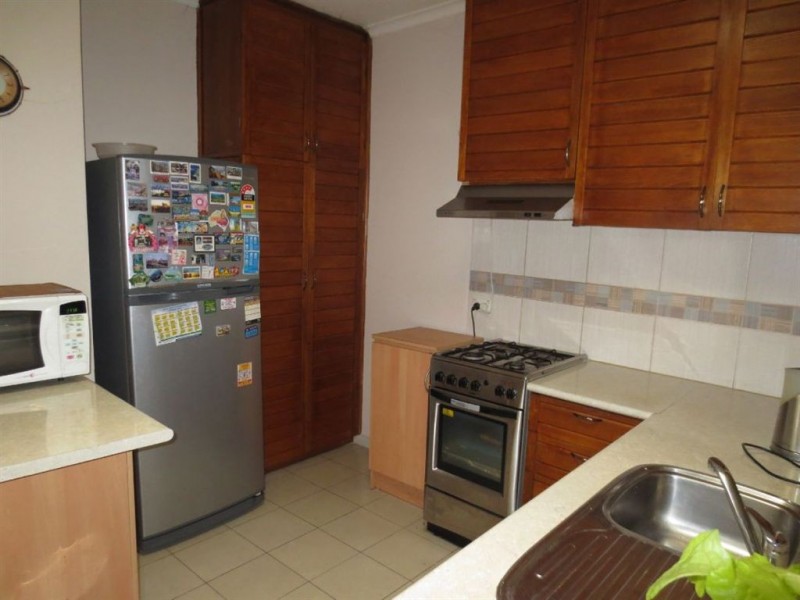 1/4 Monterey Avenue, Glen Waverley VIC 3150