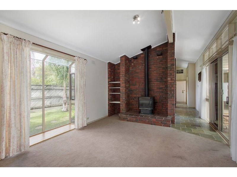 1 Banksia Court, Wheelers Hill VIC 3150