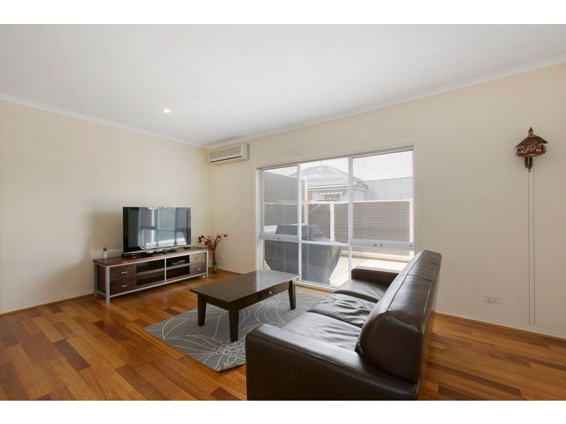 15/18 Tulloch Grove, Glen Waverley VIC 3150