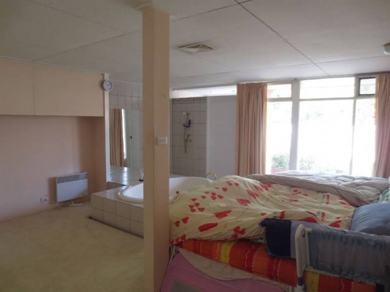 5 Panfield Avenue, Ringwood VIC 3134