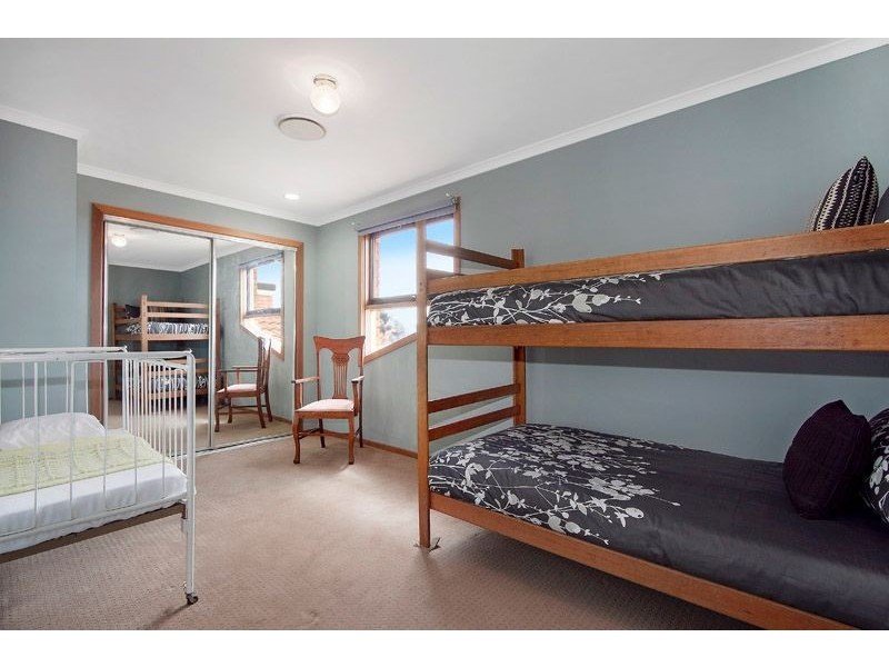 10 Miriam Close, Wheelers Hill VIC 3150