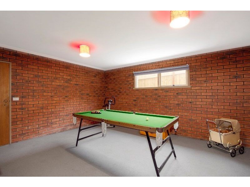 10 Miriam Close, Wheelers Hill VIC 3150