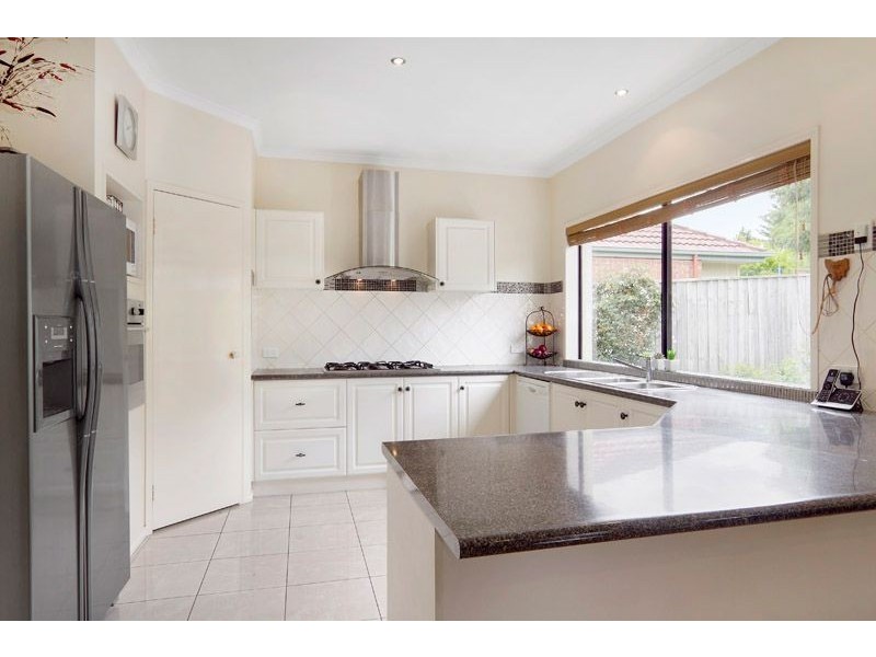 102 Herriotts Boulevard, Glen Waverley VIC 3150