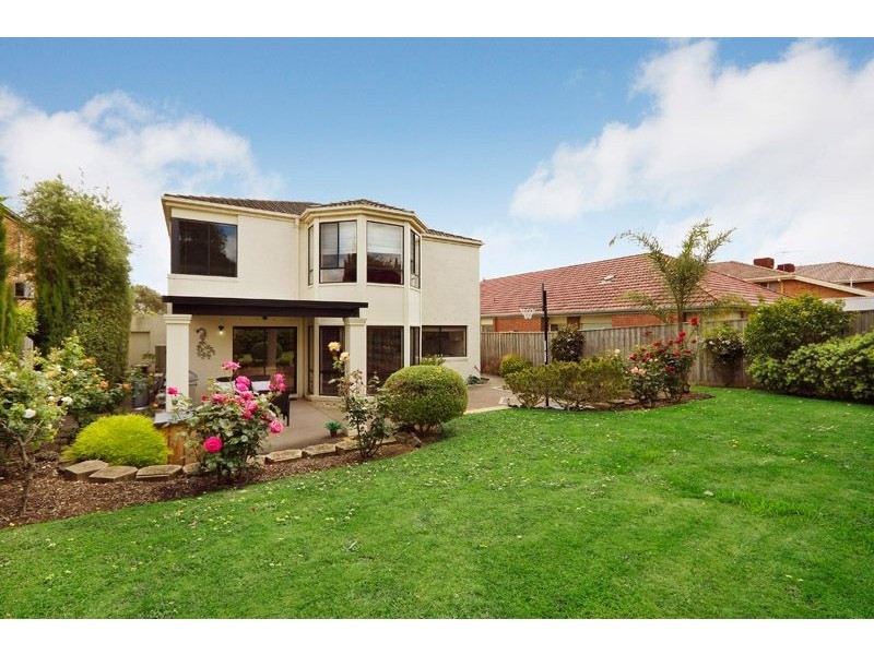 102 Herriotts Boulevard, Glen Waverley VIC 3150