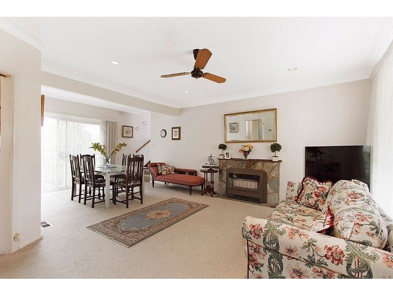 12 Angus Drive, Glen Waverley VIC 3150