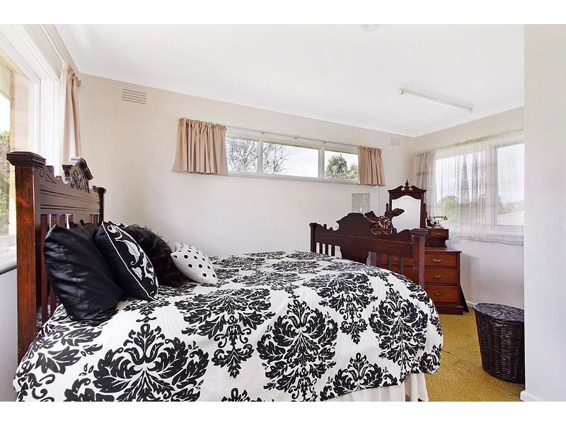 12 Angus Drive, Glen Waverley VIC 3150