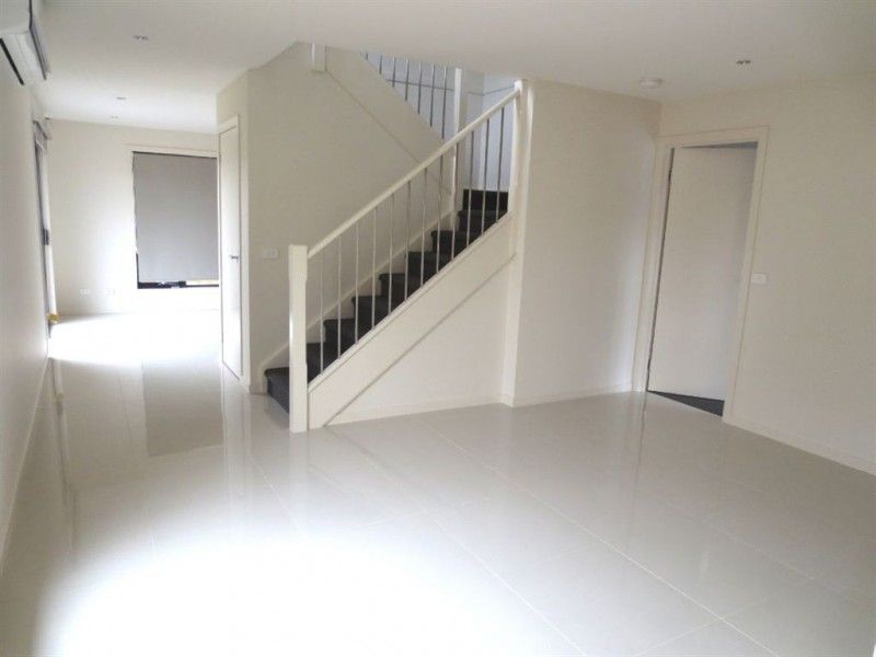 2/78 Wells Road, Seaford VIC 3198