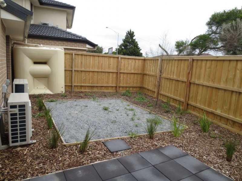 2/78 Wells Road, Seaford VIC 3198