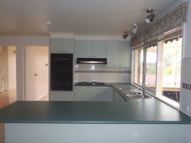 31 Atheldene Drive, Glen Waverley VIC 3150