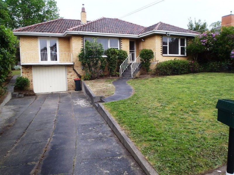 66 Hinkler Road, Glen Waverley VIC 3150