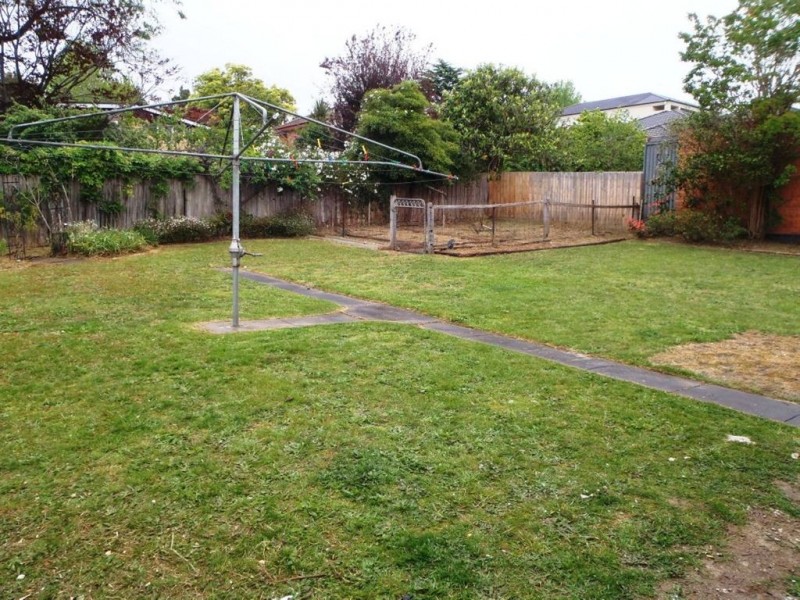 66 Hinkler Road, Glen Waverley VIC 3150