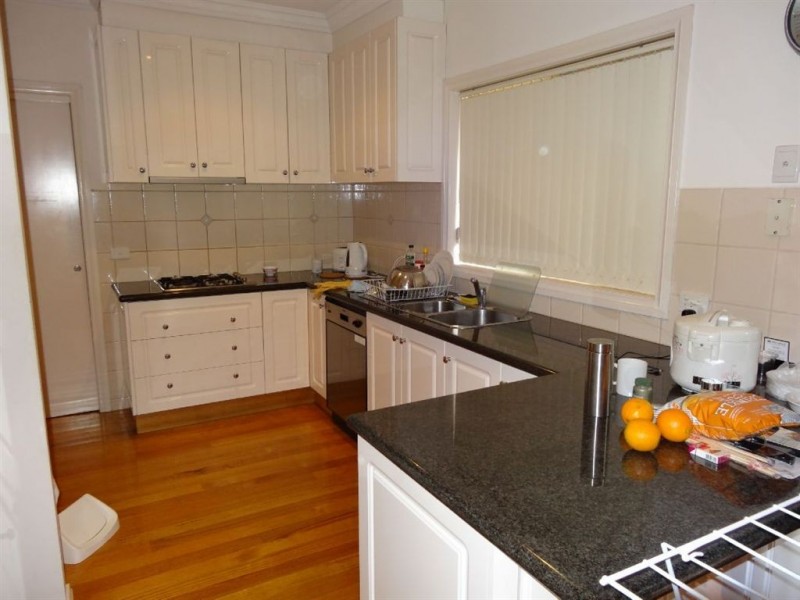 2/23 Barbara Avenue, Glen Waverley VIC 3150