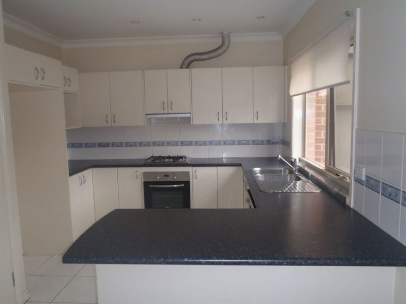 1/28 Hinkler Road, Glen Waverley VIC 3150