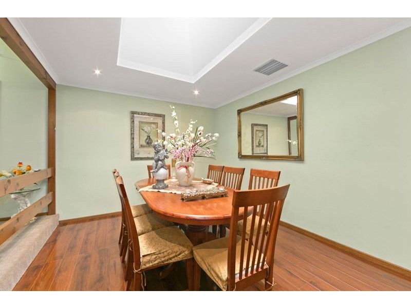 36 Huntingdon Drive, Wantirna South VIC 3152