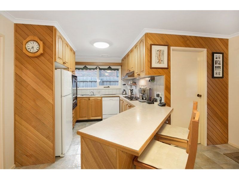 51 Galahad Crescent, Glen Waverley VIC 3150