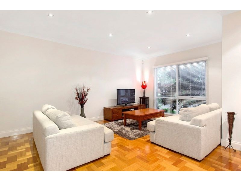 2/781 Waverley Road, Glen Waverley VIC 3150