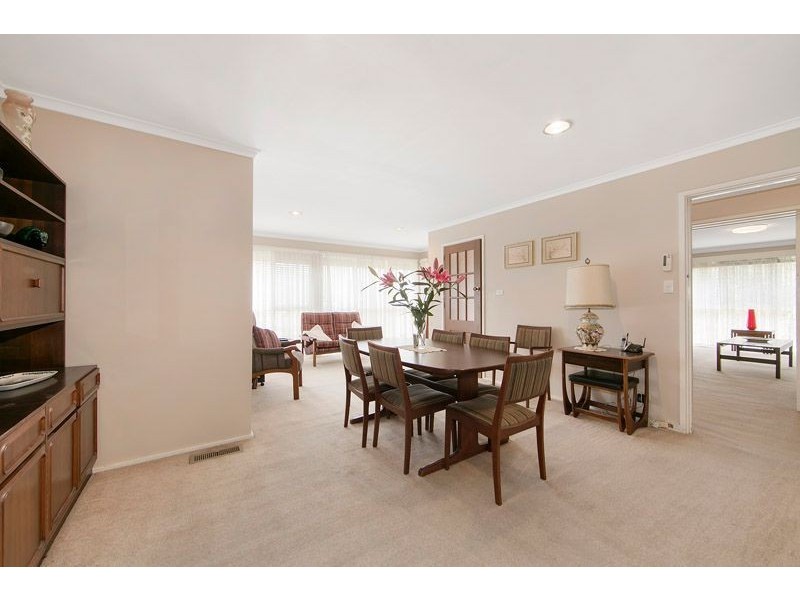 10 Rocklands Road, Ashwood VIC 3147