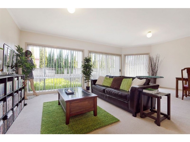 25 The Quadrangle, Glen Waverley VIC 3150