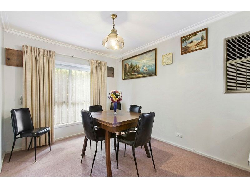 8 Academy Avenue, Wheelers Hill VIC 3150