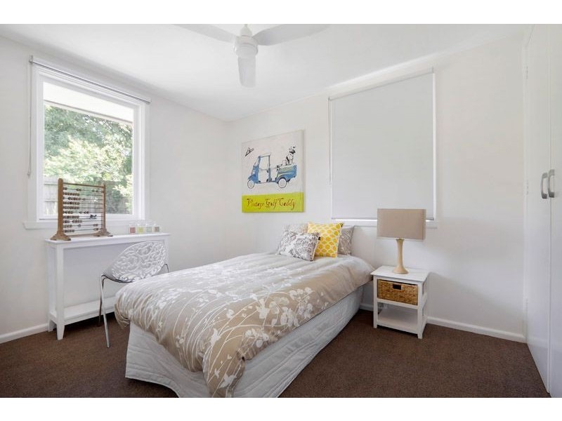 40 Rowitta Drive, Glen Waverley VIC 3150