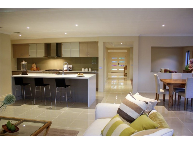 5 Summit Crescent, Glen Waverley VIC 3150