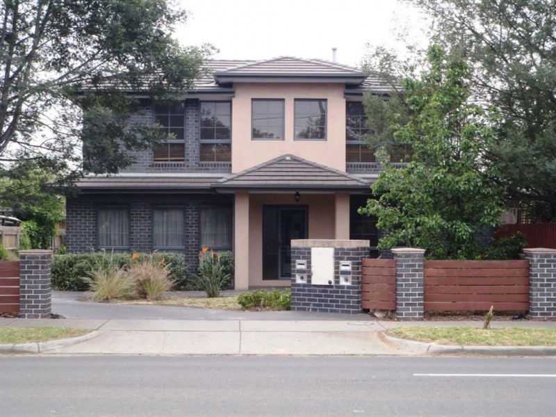 1/751 High Street Road, Glen Waverley VIC 3150