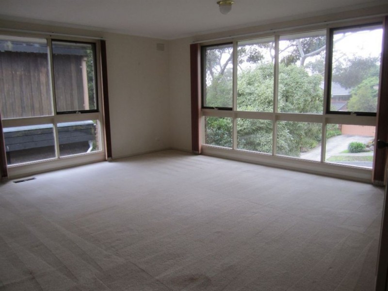 9 Greenbriar Avenue, Wheelers Hill VIC 3150