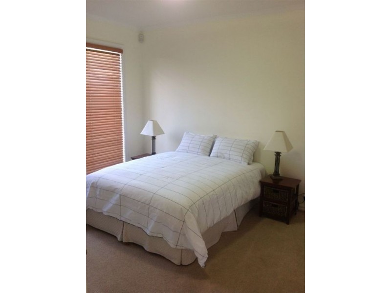 1 Kerrie Road, Glen Waverley VIC 3150