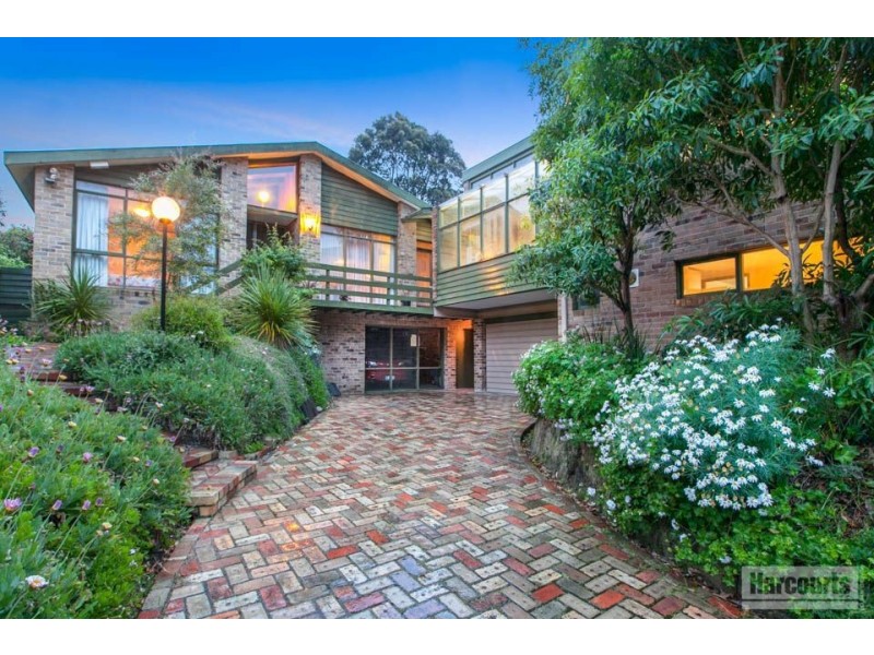 25 Belinda Crescent, Wheelers Hill VIC 3150