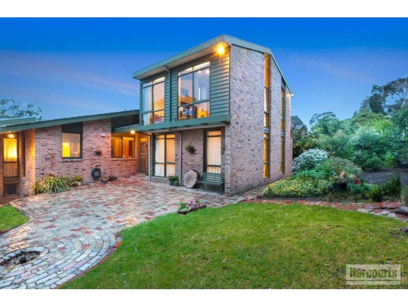 25 Belinda Crescent, Wheelers Hill VIC 3150