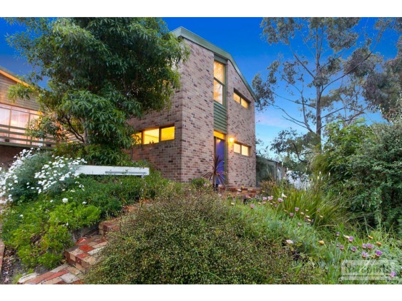 25 Belinda Crescent, Wheelers Hill VIC 3150