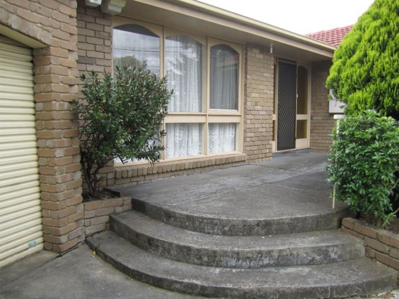 9 Squire Court, Glen Waverley VIC 3150