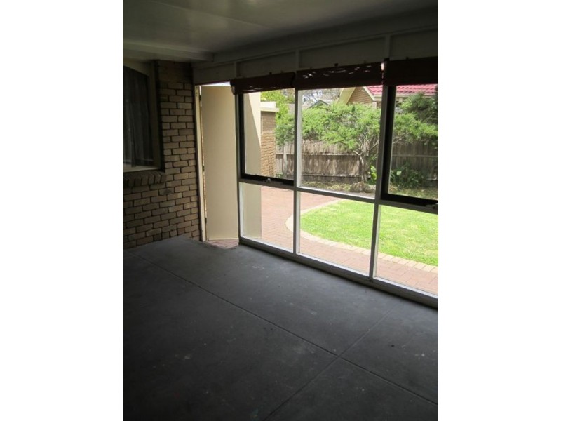 9 Squire Court, Glen Waverley VIC 3150