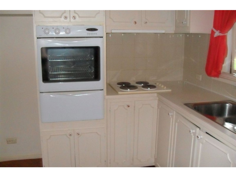 1 Trenton Avenue, Glen Waverley VIC 3150