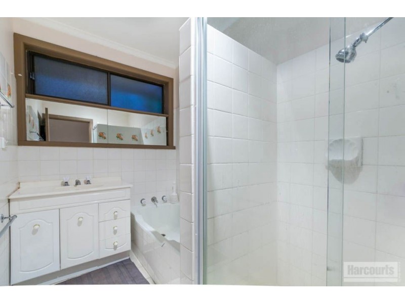 28 Blackwood Drive, Wheelers Hill VIC 3150