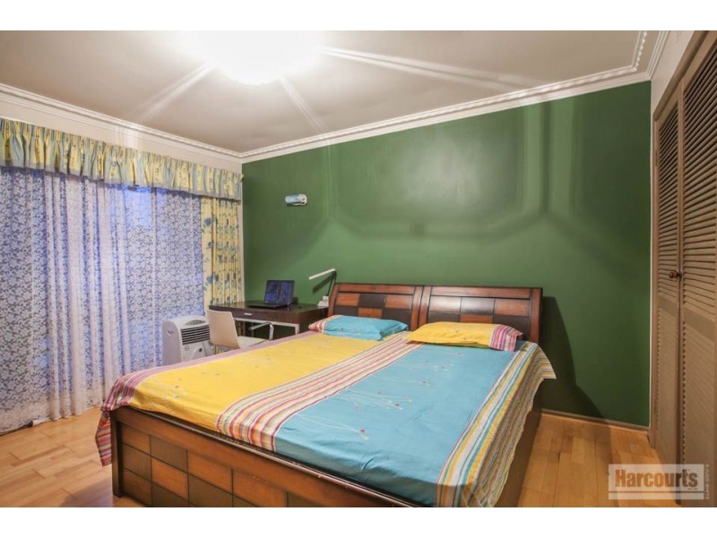 28 Blackwood Drive, Wheelers Hill VIC 3150