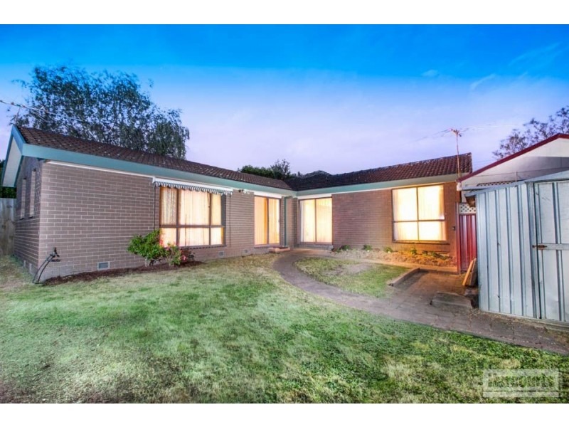 28 Blackwood Drive, Wheelers Hill VIC 3150