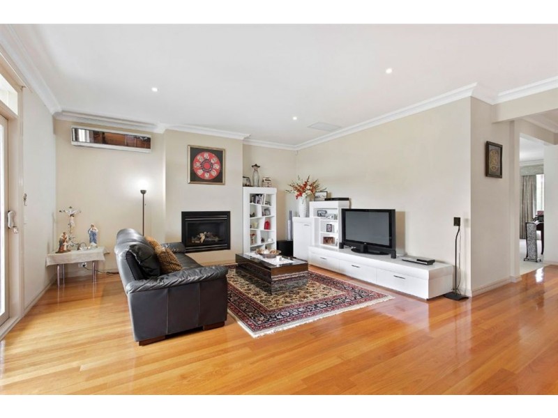 21 St Albans Street, Mount Waverley VIC 3149