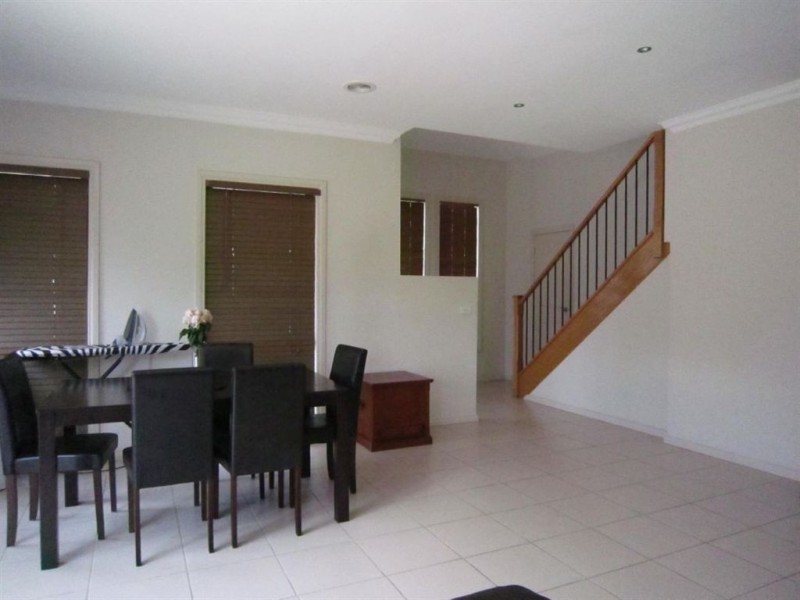 2/1 Highclere Avenue, Mount Waverley VIC 3149