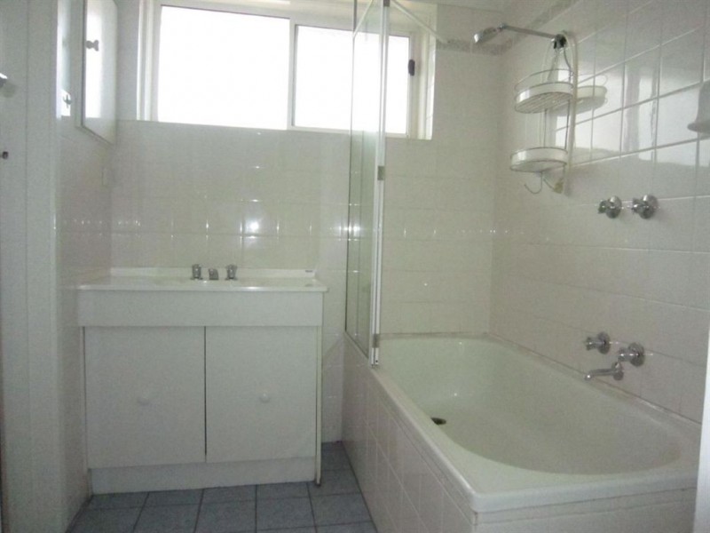 8/13 Main Street, Blackburn VIC 3130