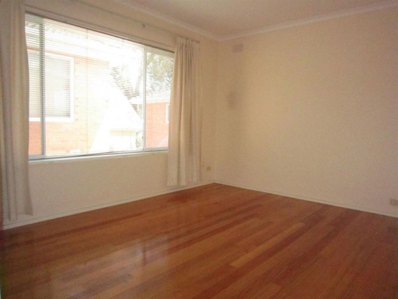 8/13 Main Street, Blackburn VIC 3130