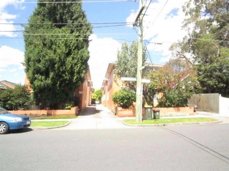 8/13 Main Street, Blackburn VIC 3130